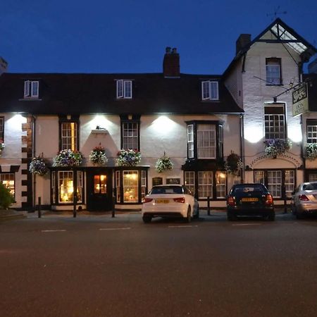 The Lion Hotel Buckden  Exterior photo
